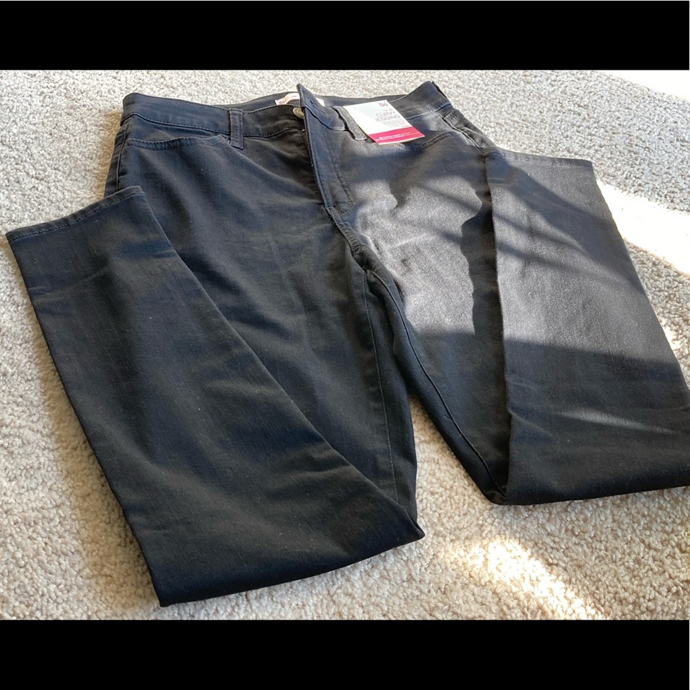 NWT SO Black High Rise Curvy Fit Jeggings